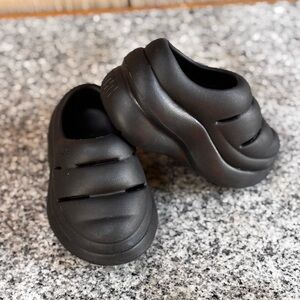 UGG Toddlers Sport Clogs